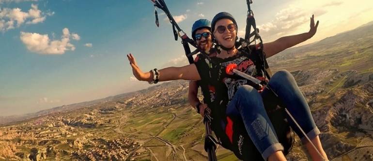 Tandem paragliding in Cappadocia