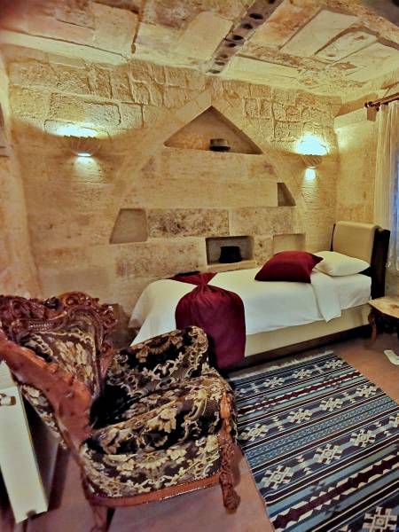 cave hotel room